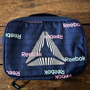 ✨ REEBOK lunch pale ✨